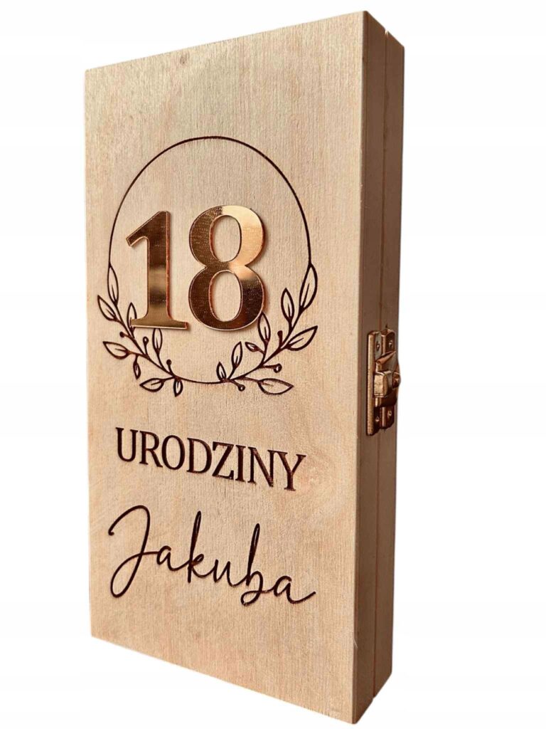 Drewniane pudełko na pieniądze na 18. urodziny